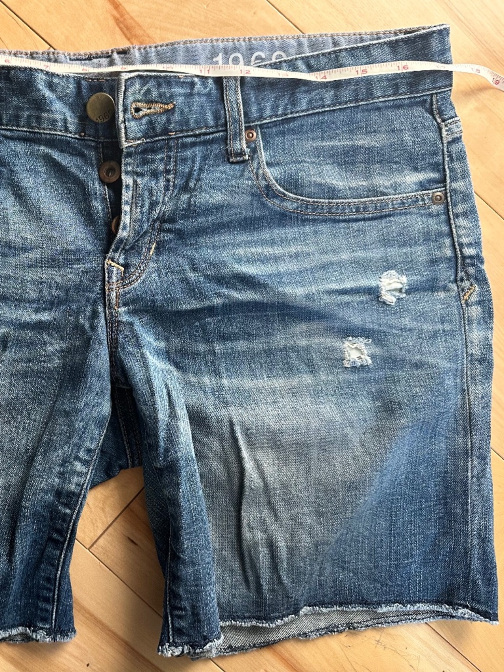 Gap jean shorts, a classic